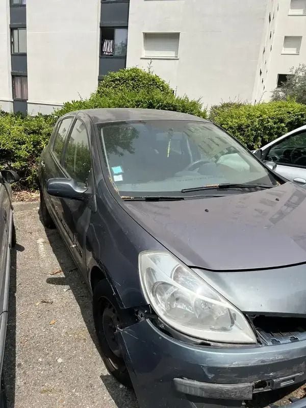 Image 2/4