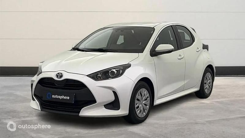 Blanc Utilisé 2022 Toyota Yaris Hybrid Berline | 18 290 € (Bon prix) - Image 1/4