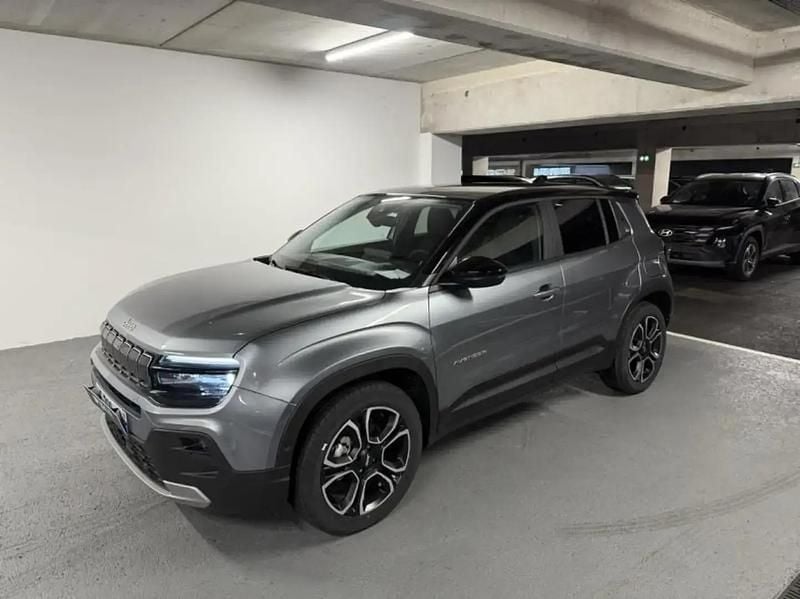 Occasion 2025 Jeep Avenger Summit SUV | 29 990 € - Image 1/4