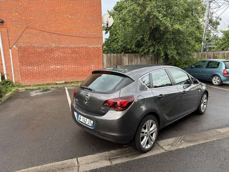 Image 4/4