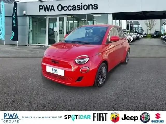 Red by (red) pastel Occasion 2022 Fiat 500e Red Berline | 14 990 € - Image 1/4