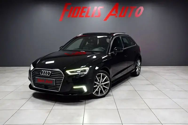 Noir Utilisé 2020 Audi A3 e-tron S-Line Citadine | 21 490 € (Bon prix) - Image 1/4