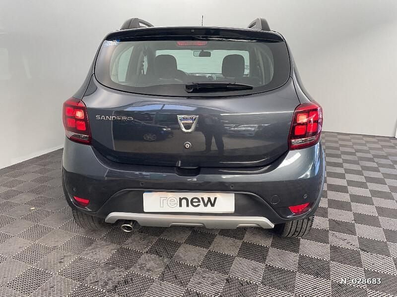 Occasion Dacia Sandero Stepway 90 ch (66 kW) 2020 Gris Citadine