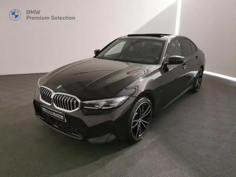 Noir Utilisé 2024 BMW 330 M Sport Berline | 51 390 € (Prix assez cher) - Image 1/4