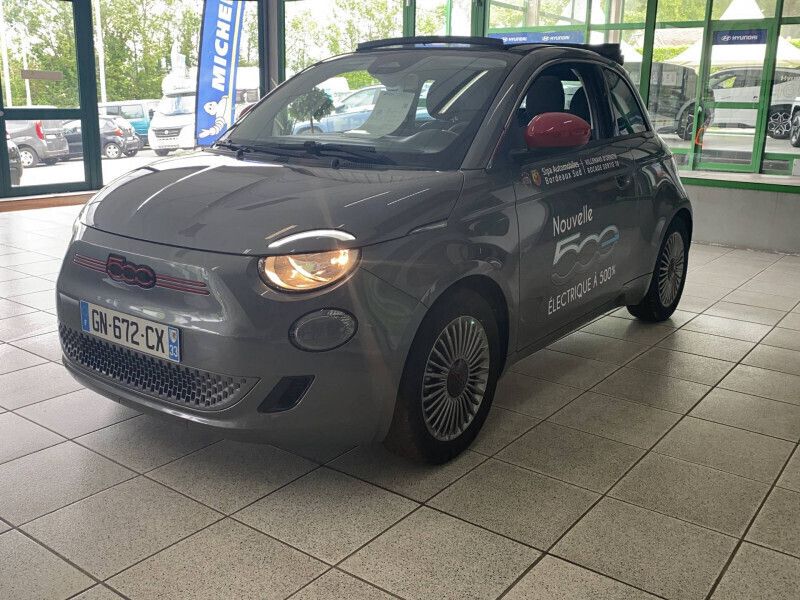 Gris Utilisé 2023 Fiat 500e Red Citadine | 23 990 € (Prix cher) - Image 1/4