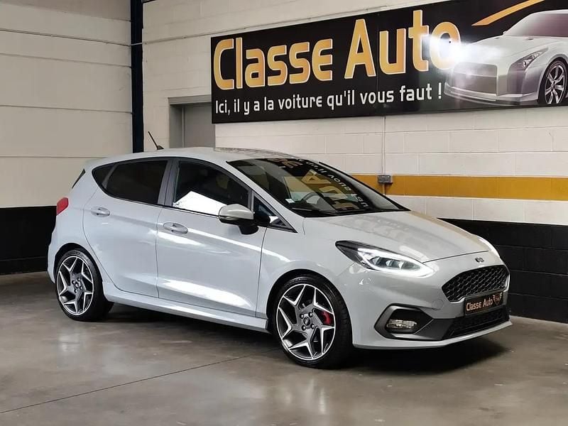 Gris Occasion 2019 Ford Fiesta S Berline | 17 990 € (Prix juste) - Image 1/4