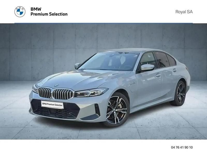 Gris Occasion 2025 BMW 330 M Sport Berline | 51 990 € (Prix juste) - Image 1/4