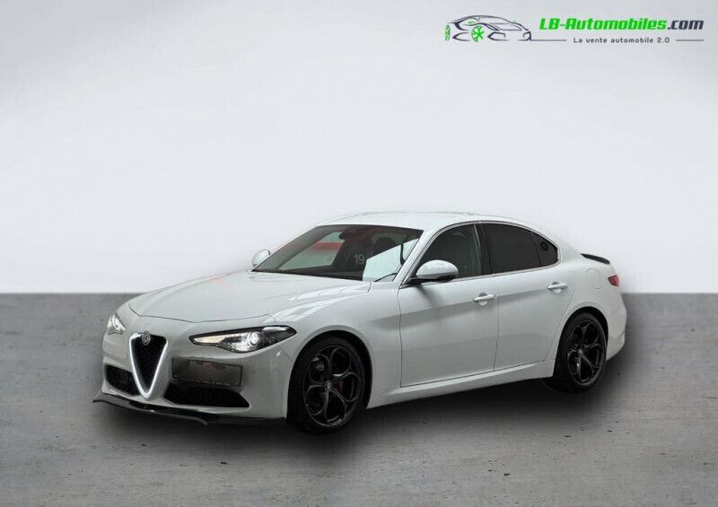 Utilisé 2016 Alfa Romeo Giulia Berline | 23 800 € - Image 1/4