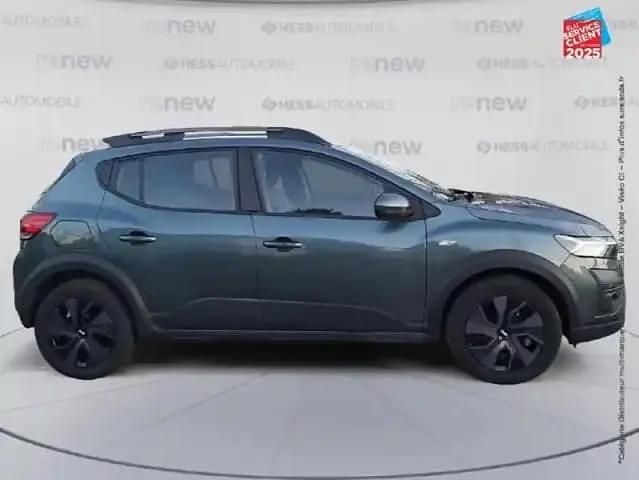 Occasion Dacia Sandero Expression 102 ch (75 kW) 2025 Vert Berline