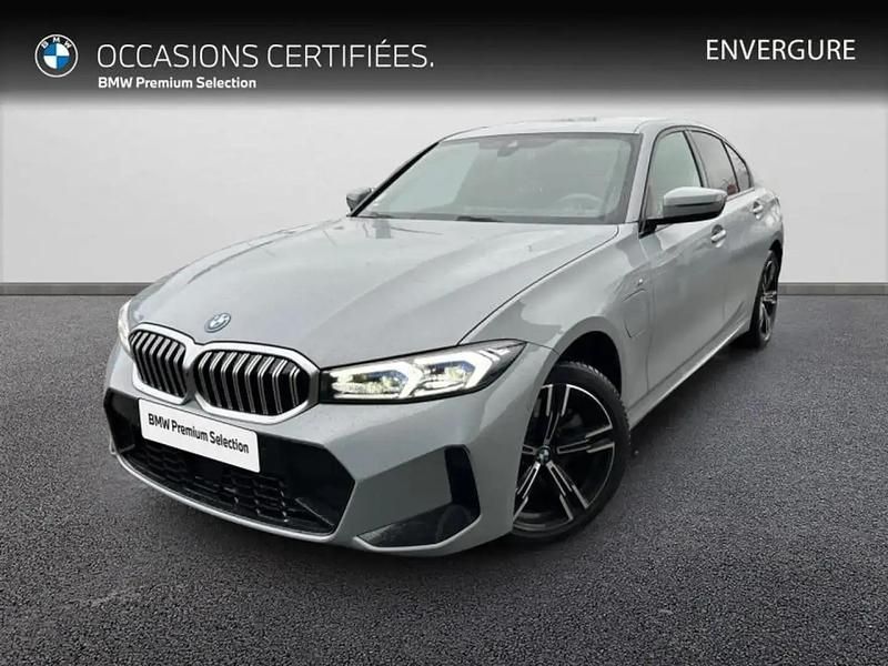 Gris Occasion 2025 BMW 330 M Sport Berline | 52 890 € (Prix assez cher) - Image 1/4