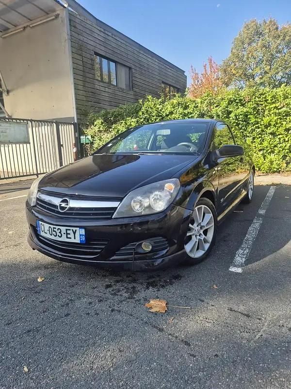 Utilisé 2005 Opel Astra Executive Berline | 950 € - Image 1/4