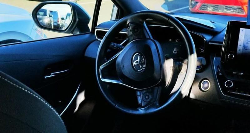 Occasion Toyota Corolla Business Edition 99 ch (72 kW) 2022 Gris Break
