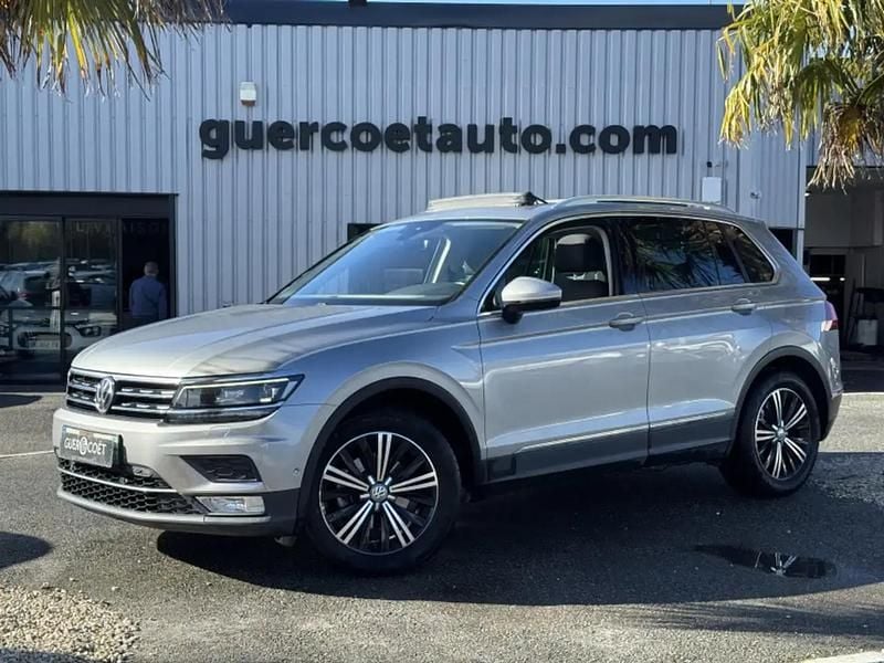 Gris Utilisé 2017 VW Tiguan SUV | 21 990 € (Prix juste) - Image 1/4