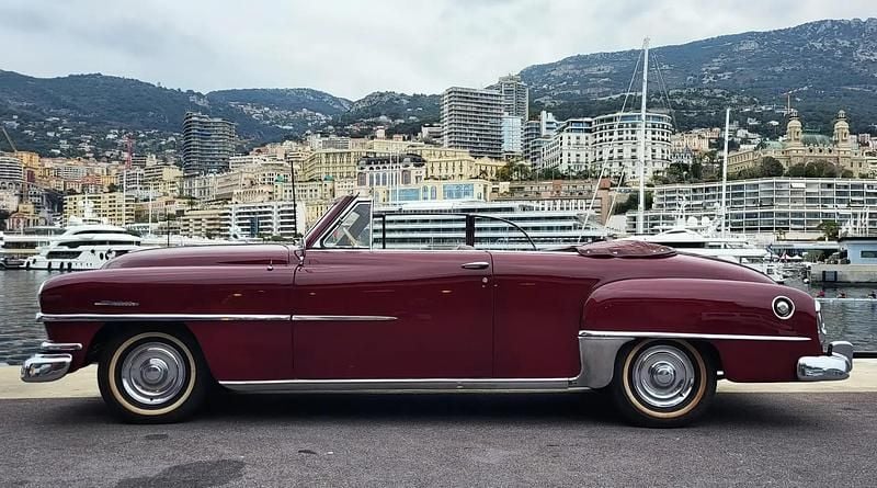 Rouge Occasion 1952 Chrysler Windsor Cabriolet | 40 000 € - Image 1/4