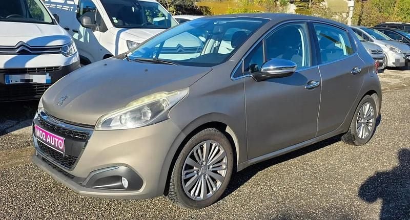 Gris Occasion 2016 Peugeot 208 Allure Citadine | 5 990 € (Bon prix) - Image 1/4