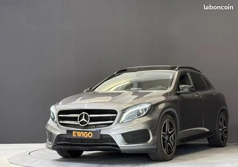 Gris Utilisé 2016 Mercedes GLA250 AMG SUV | 18 990 € - Image 1/4