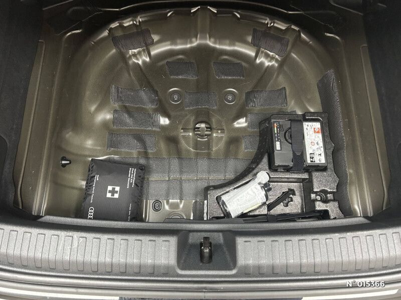 Image 2/4