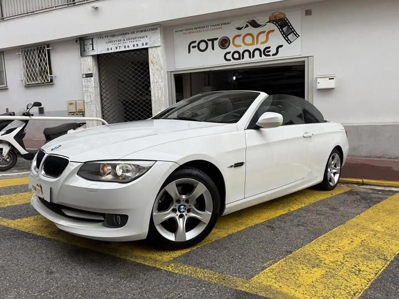 Blanc Occasion 2010 BMW 320 Cabriolet Sport Line Cabriolet | 13 997 € - Image 1/4