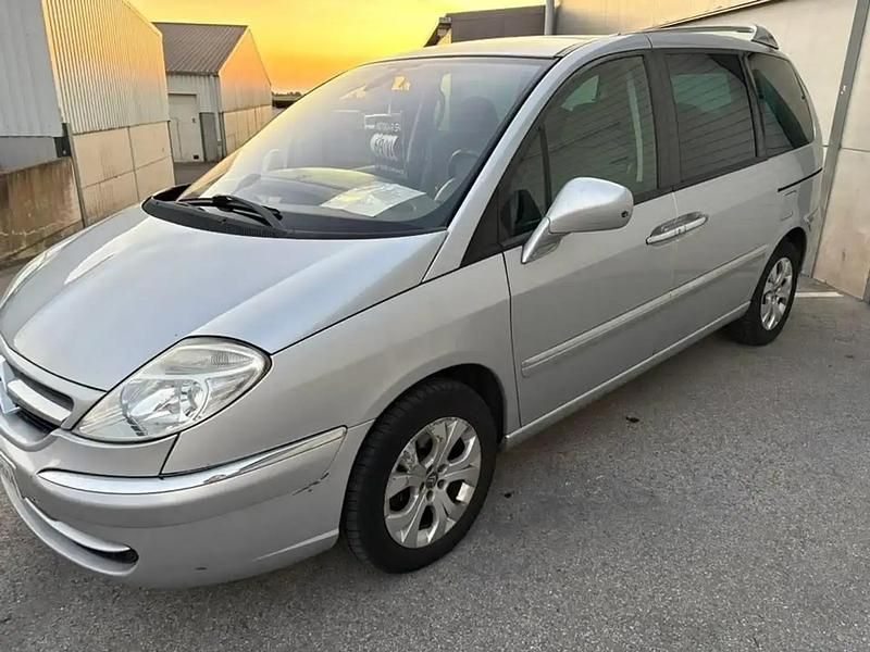 Gris Occasion 2010 Citroën C8 Monospace | 5 999 € - Image 1/4