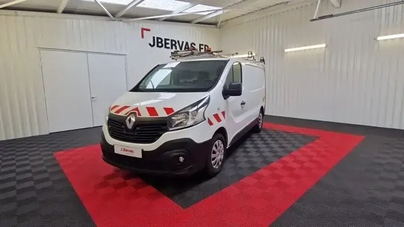 Blanc Utilisé 2018 Renault Trafic Van | 16 990 € (Super prix) - Image 1/4