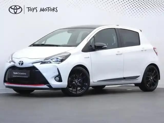 Blanc Utilisé 2019 Toyota Yaris Hybrid Sport Coupé | 15 990 € - Image 1/4