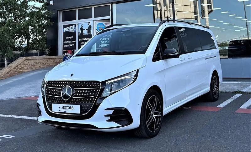 Blanc Utilisé 2024 Mercedes V250 Avantgarde Monospace | 99 990 € - Image 1/4