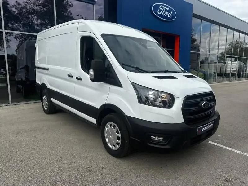 Blanc Nouvelle 2024 Ford Transit Trend Van | 33 990 € (Prix juste) - Image 1/4