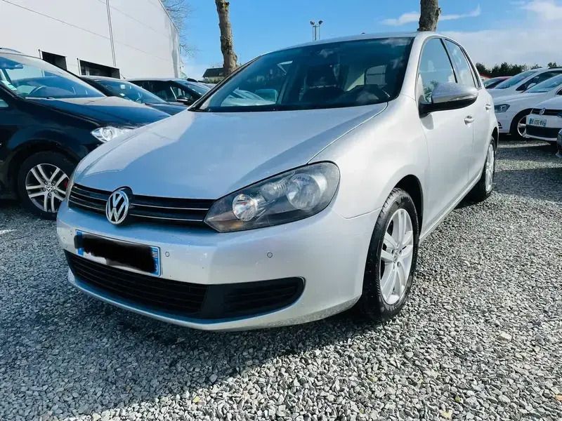 Gris Utilisé 2012 VW Golf VII Business+ Berline | 7 990 € (Prix juste) - Image 1/4