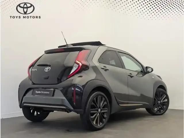 Occasion Toyota Aygo Design 72 ch (52 kW) 2023 Vert foncé Citadine