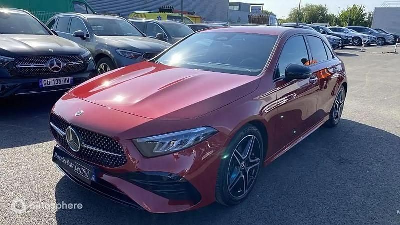 Utilisé 2024 Mercedes 200 AMG line Berline | 34 999 € (Prix juste) - Image 1/4