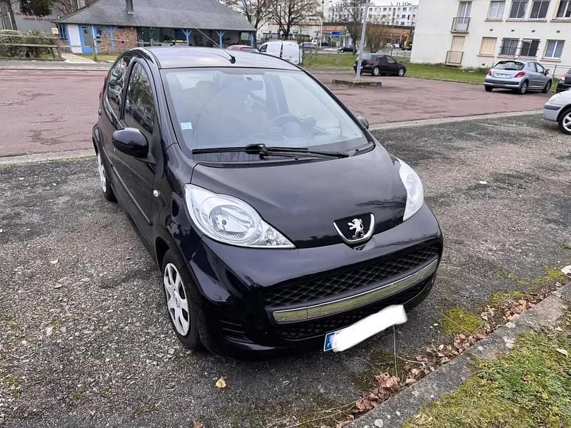 Occasion 2010 Peugeot 107 Citadine | 2 600 € (Prix juste) - Image 1/4