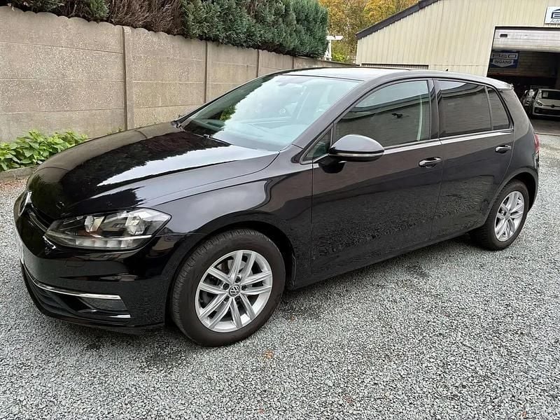 Noir Occasion 2018 VW Golf VII Highline Berline | 15 990 € (Bon prix) - Image 1/4