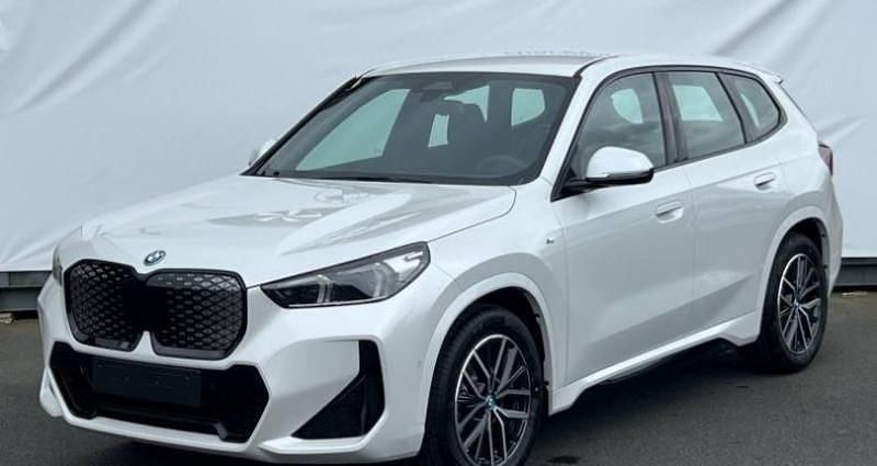 Utilisé 2024 BMW iX1 M Sport SUV | 48 990 € (Prix cher) - Image 1/4