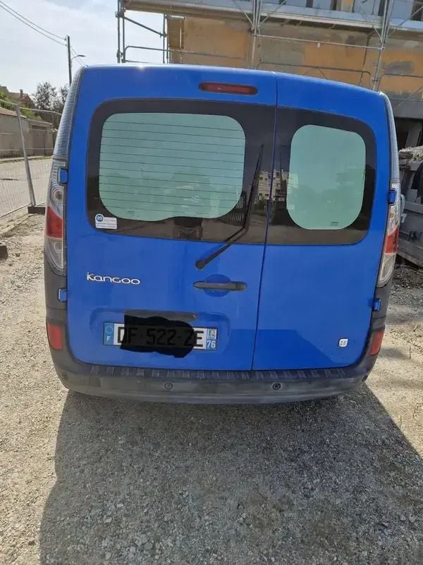 Image 2/4