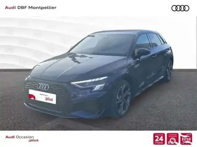 Bleu navarre métallisé Utilisé 2024 Audi A3 S-Line Berline | 32 880 € (Prix juste) - Image 1/4