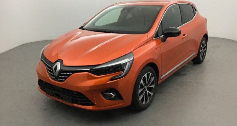 Utilisé 2023 Renault Clio V Techno Citadine | 21 292 € (Prix cher) - Image 1/4