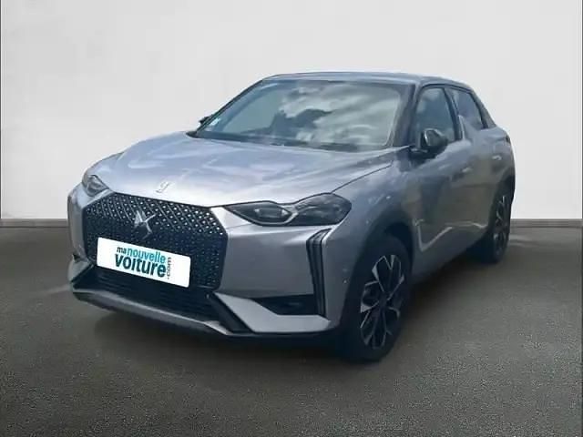 Gris Utilisé 2024 DS Automobiles DS3 Crossback E-Tense Rivoli SUV | 41 350 € - Image 1/4