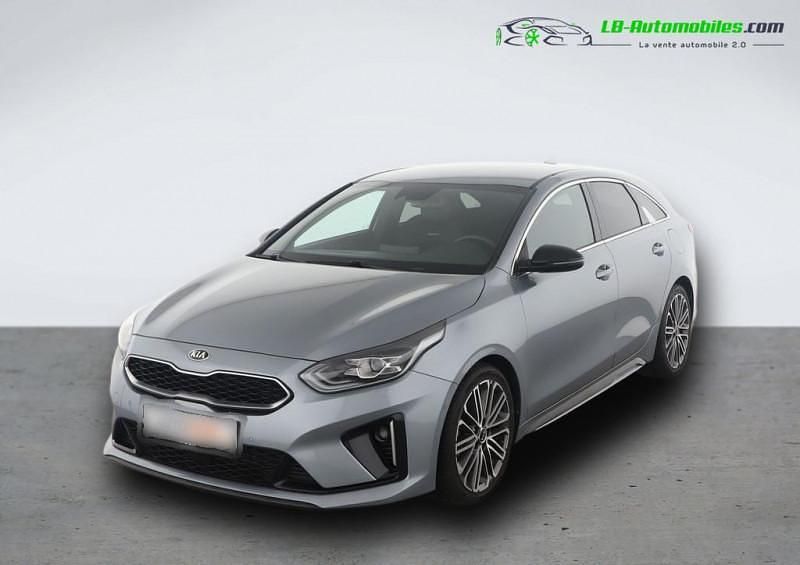 Utilisé 2021 Kia ProCeed Citadine | 28 900 € (Prix juste) - Image 1/4