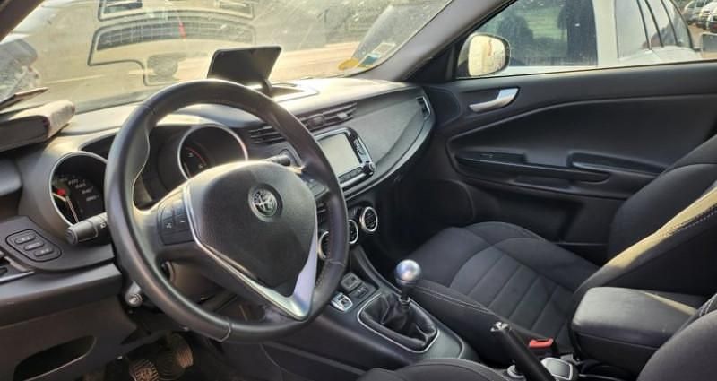 Occasion Alfa Romeo Giulietta Distinctive 121 ch (88 kW) 2018 Noir Berline