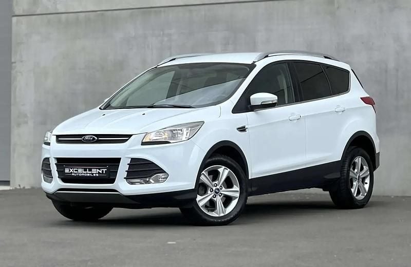 Blanc Utilisé 2014 Ford Kuga SUV | 9 950 € (Bon prix) - Image 1/4