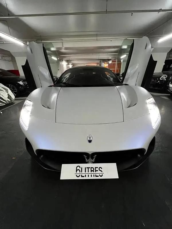 Blanc Utilisé 2023 Maserati MC20 Coupé | 245 900 € - Image 1/4