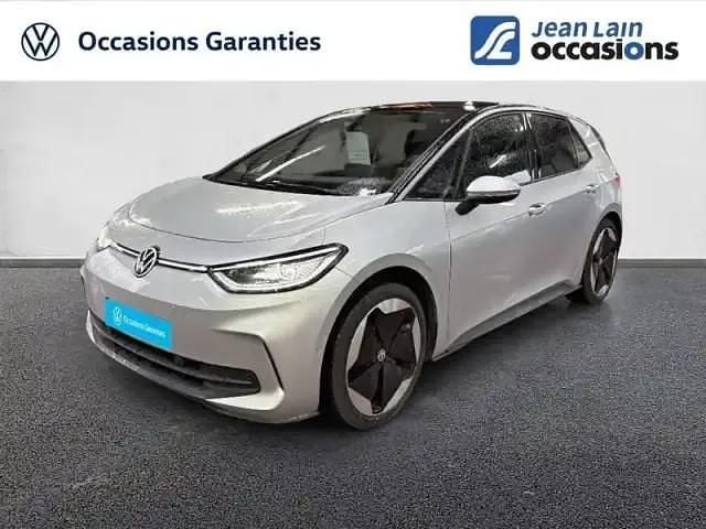 Gris argent toit noir Occasion 2025 VW ID.3 Pro Citadine | 31 090 € (Bon prix) - Image 1/4
