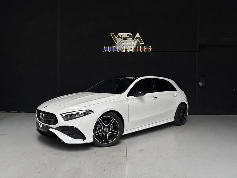 Blanc Utilisé 2024 Mercedes A200 AMG line Berline | 41 990 € (Prix cher) - Image 1/4