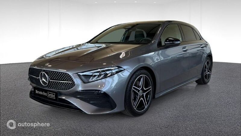 Gris Utilisé 2024 Mercedes A180 AMG line Berline | 35 990 € (Prix assez cher) - Image 1/4