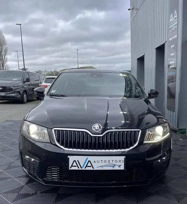 Occasion Skoda Octavia RS 220 ch (161 kW) 2015 Noir Citadine