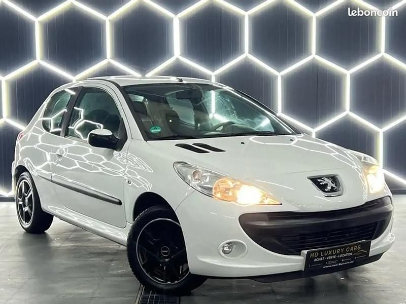 Blanc Occasion 2009 Peugeot 206 Citadine | 3 490 € (Prix juste) - Image 1/4