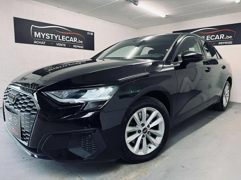 Noir Utilisé 2021 Audi A3 Sportback Sport Berline | 23 900 € (Prix juste) - Image 1/4