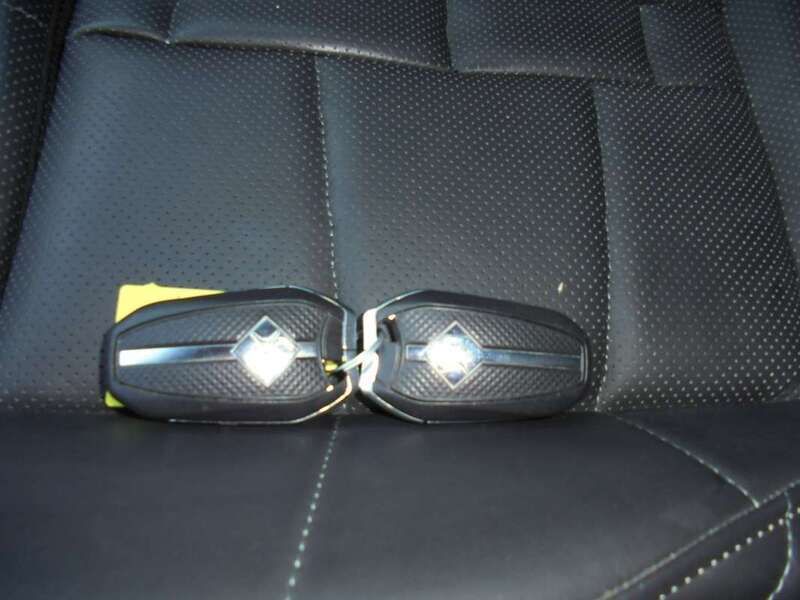 Image 4/4