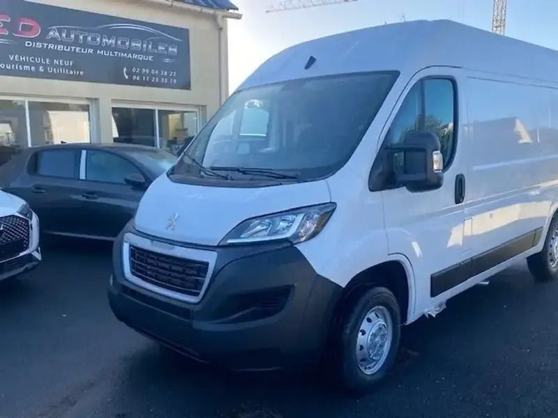 Blanc Utilisé 2023 Peugeot Boxer S Van | 29 580 € (Prix cher) - Image 1/4