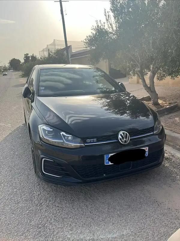 Occasion 2017 VW Golf VII GTE | 17 000 € (Prix juste) - Image 1/4